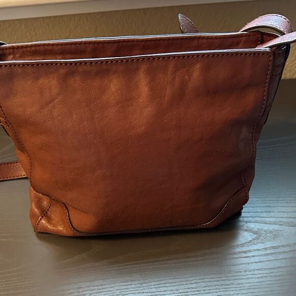 Frye Rich Classic Brown Leather Crossbody Bag - Picture 2 of 8
